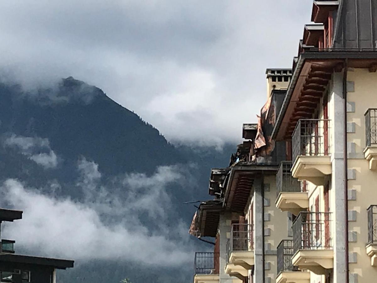 T2 Centre Chamonix Avec Parking Prive Et Wifi - Fr-1-507-42 Apartment Exterior photo