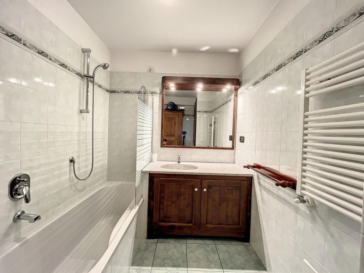 T2 Centre Chamonix Avec Parking Prive Et Wifi - Fr-1-507-42 Apartment Exterior photo